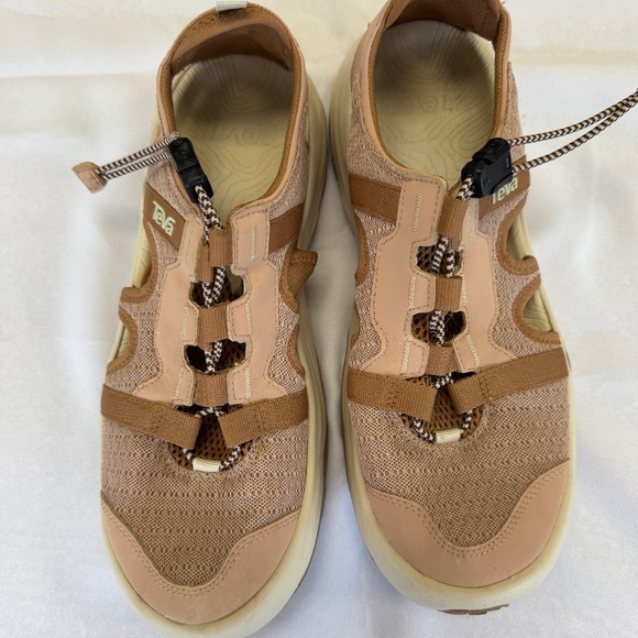 Teva Outflow CT Sandals Maple Sugar/Lion Size 11 - Picture 2 of 10